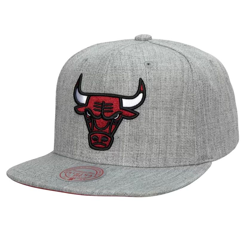 Chicago Bulls Men’s Heather Grey 2.0 Mitchell & Ness Team Snapback Hat
