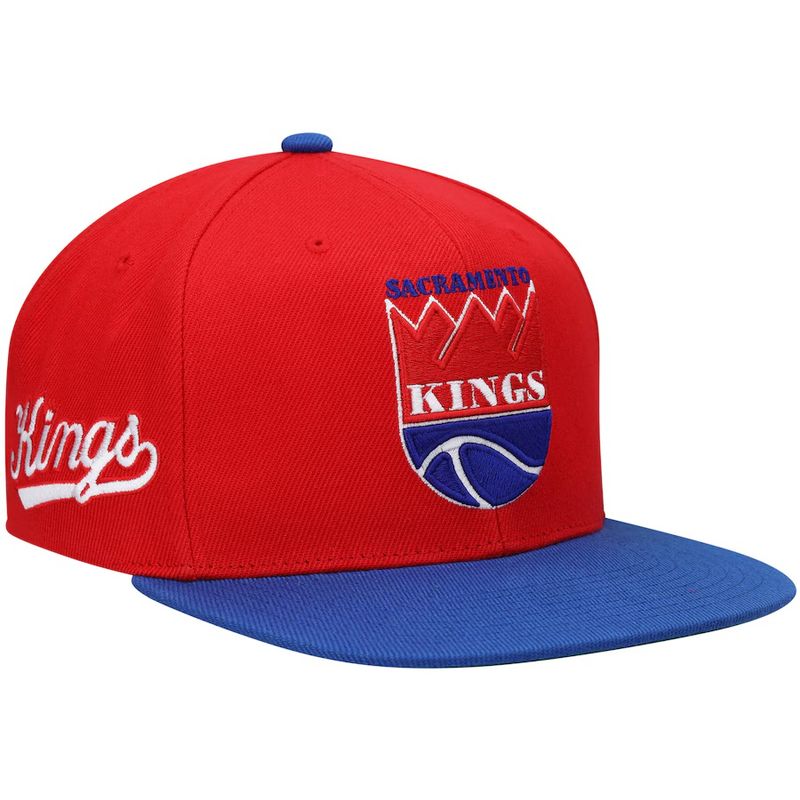 Sacramento Kings Men’s Mitchell & Ness NBA Side Core 2.0 Snapback Hat