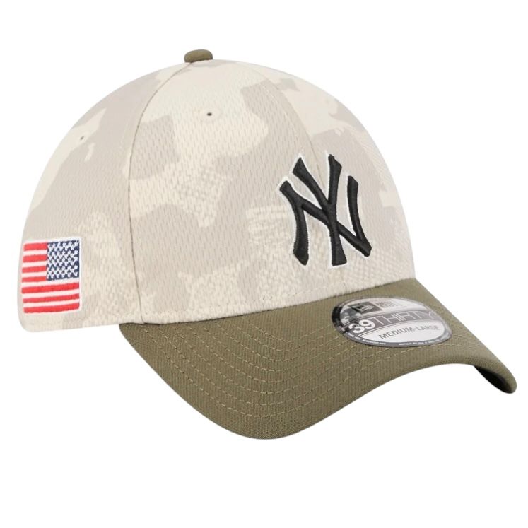 New York Yankees Men's Light Beige/Olive New Era 2025 Armed Forces Day 39THIRTY Flex Hat