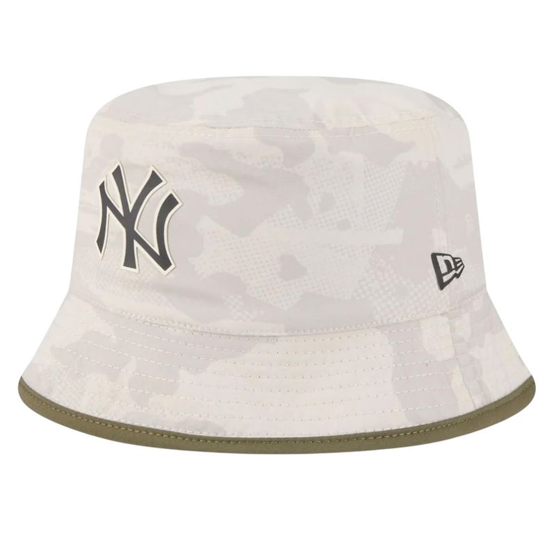 New York Yankees Men's Light Beige/Olive New Era 2025 Armed Forces Day Reversible Bucket