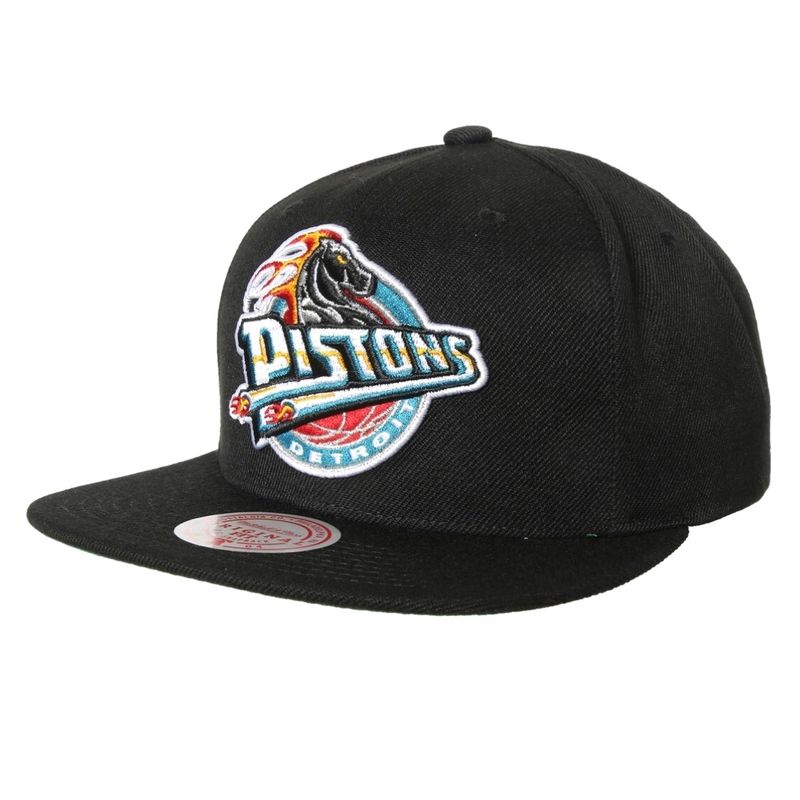 Detroit Pistons Men’s Black Mitchell & Ness NBA Core Snapback Hat