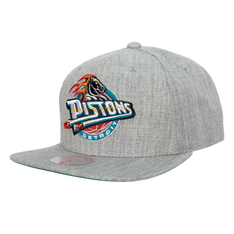 Detroit Pistons Men’s Heather Grey 2.0 Mitchell & Ness Team Snapback Hat