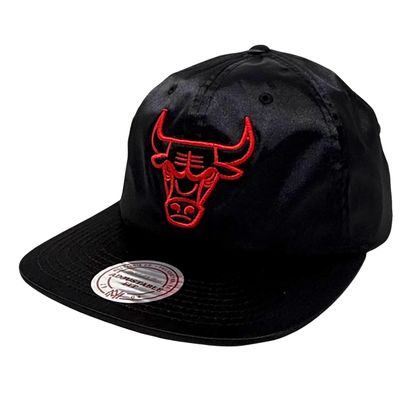 Chicago Bulls Men’s Mitchell & Ness NBA Snapback Hat