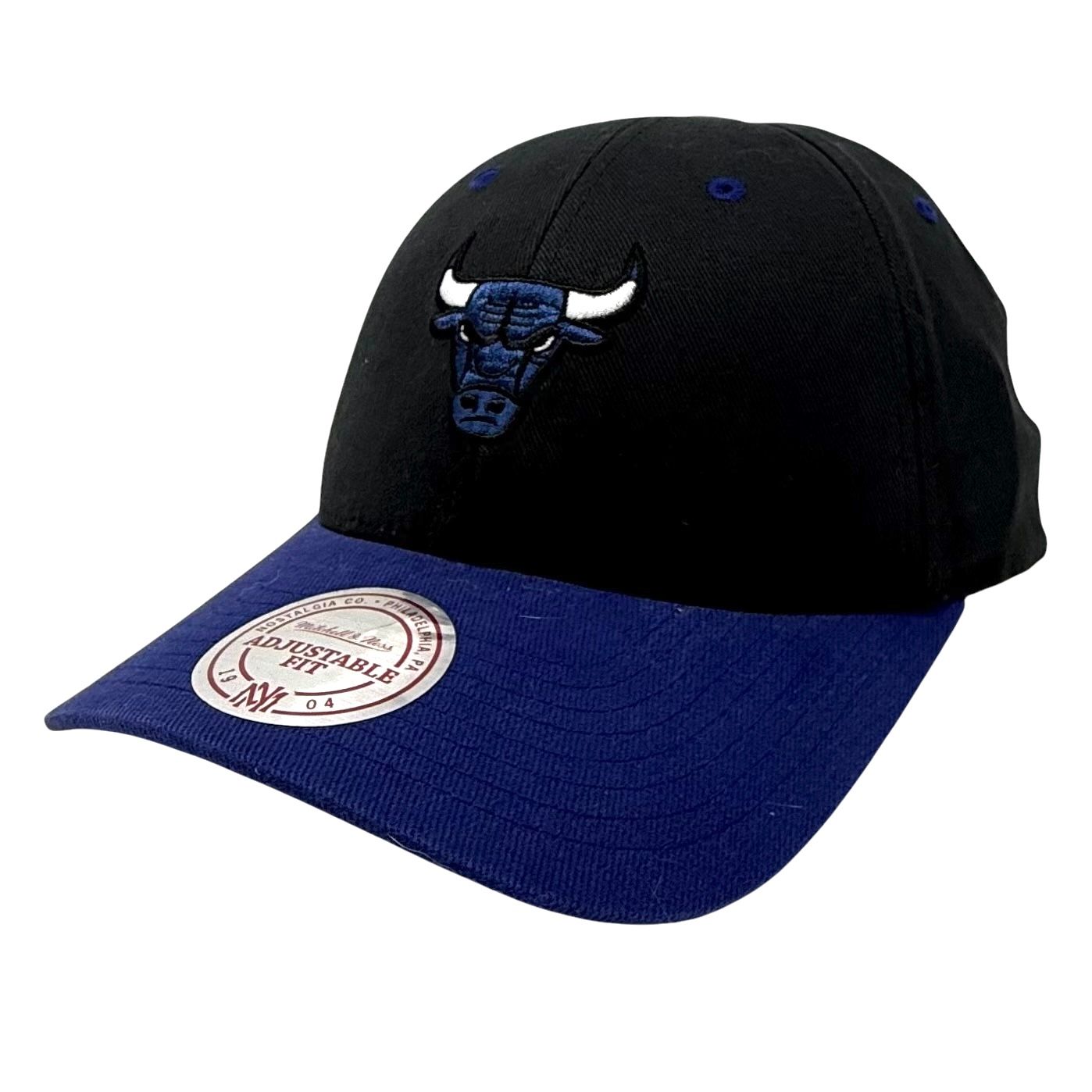 Chicago Bulls Men’s Mitchell & Ness Snapback Hat