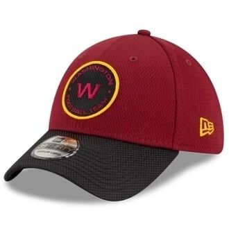 Washington Football Team Men's Burgundy / Black New Era NFL Sideline Road 39Thirty Stretch Fit Hat