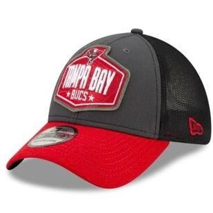 Tampa Bay Buccaneers Men’s New Era Black NFL Draft 39Thirty Fitted Trucker Hat