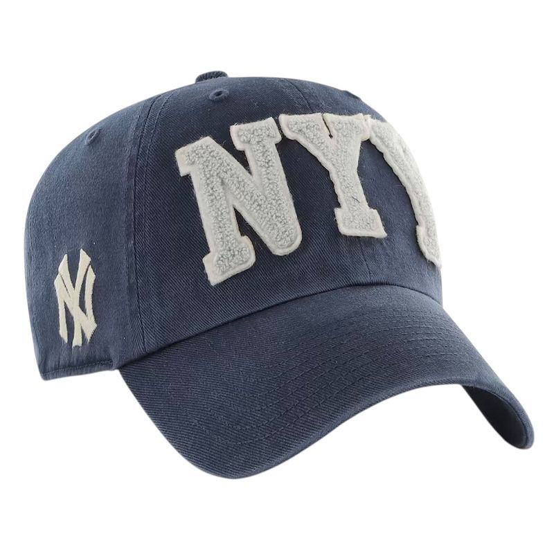 New York Yankees Men’s Hand Point 47 Clean Up Adjustable Hat