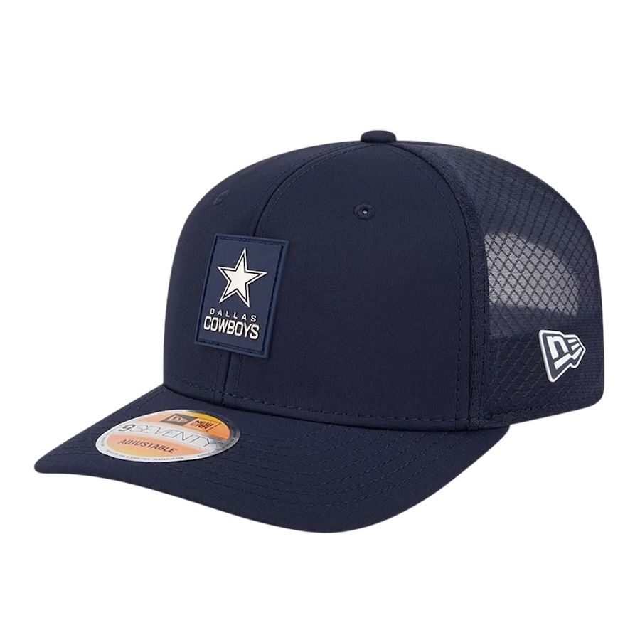 Dallas Cowboys Men's Navy New Era 2025 Sideline 9SEVENTY Trucker Adjustable Hat