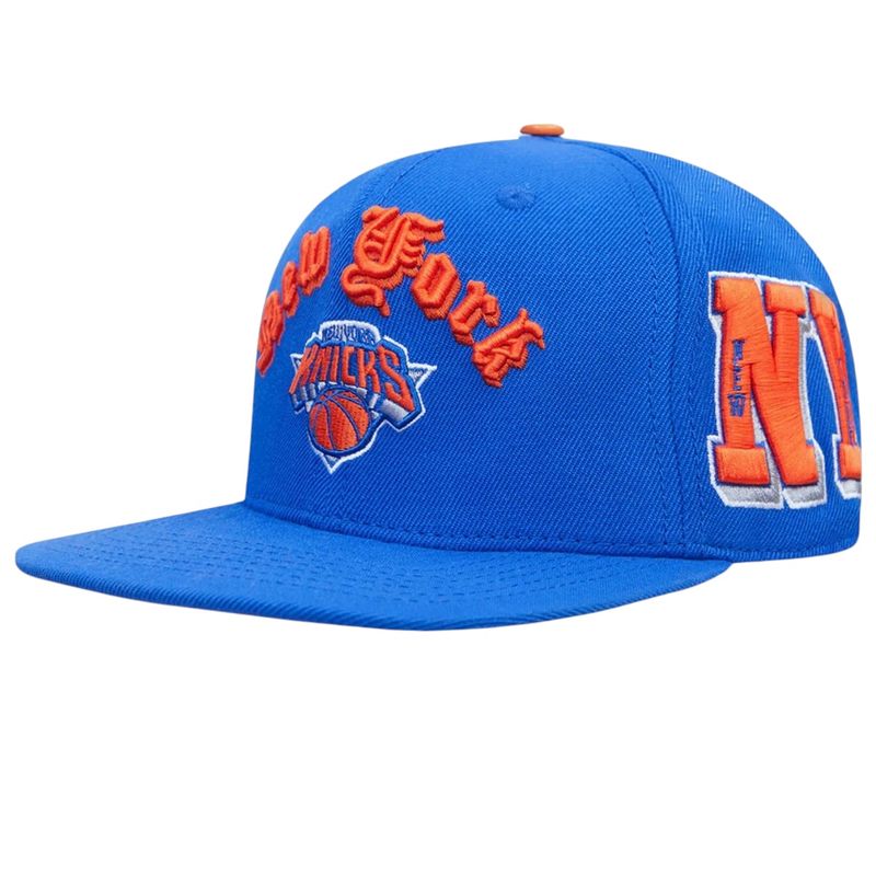 New York Knicks Men’s Blue Pro Standard Snapback Hat