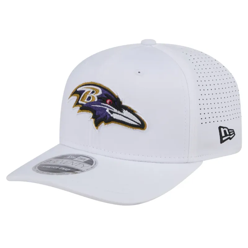 Baltimore Ravens Men's White New Era Adventure Perform 9SEVENTY Adjustable Hat