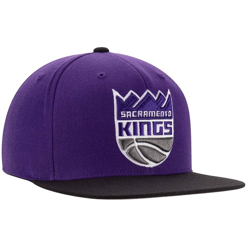 Sacramento Kings Men’s Mitchell & Ness NBA Core Snapback Hat