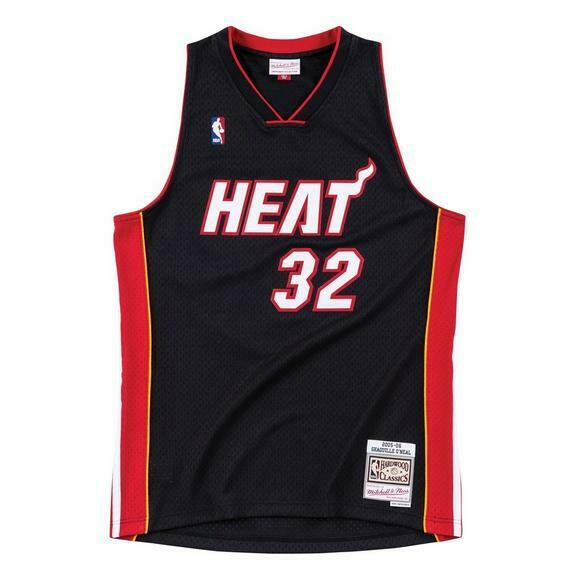Miami Heat Shaquille O'Neal 2005-06 Men's Black Mitchell & Ness Swingman Jersey Miami Heat Shaquille O'Neal 2005-06 Men's Black Mitchell & Ness Swingman Jersey