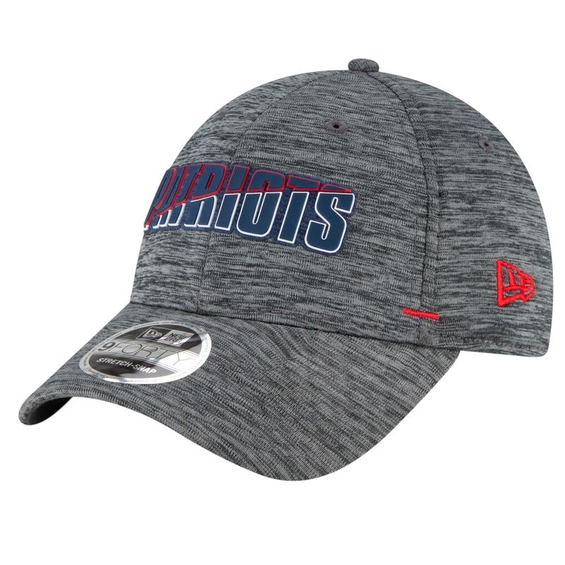 New England Patriots Men’s Graphite New Era 9Forty Stretch-Snap Training Hat