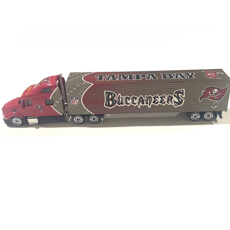 Tampa Bay Buccaneers 1:80 Replica Die Cast Tractor Trailer Tampa Bay Buccaneers 1:80 Replica Die Cast Tractor Trailer