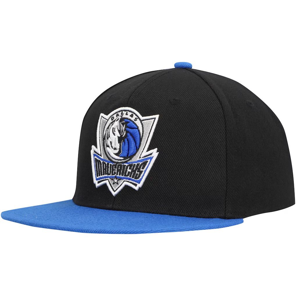 Dallas Mavericks Men’s Mitchell & Ness NBA Core Snapback Hat Dallas Mavericks Men’s Mitchell & Ness NBA Core Snapback Hat