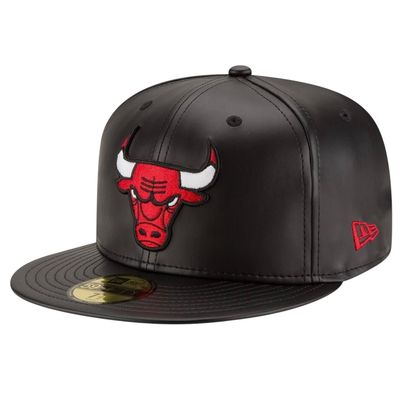 Chicago Bulls Men's Black Faux Leather New Era 59Fifty Fitted Hat