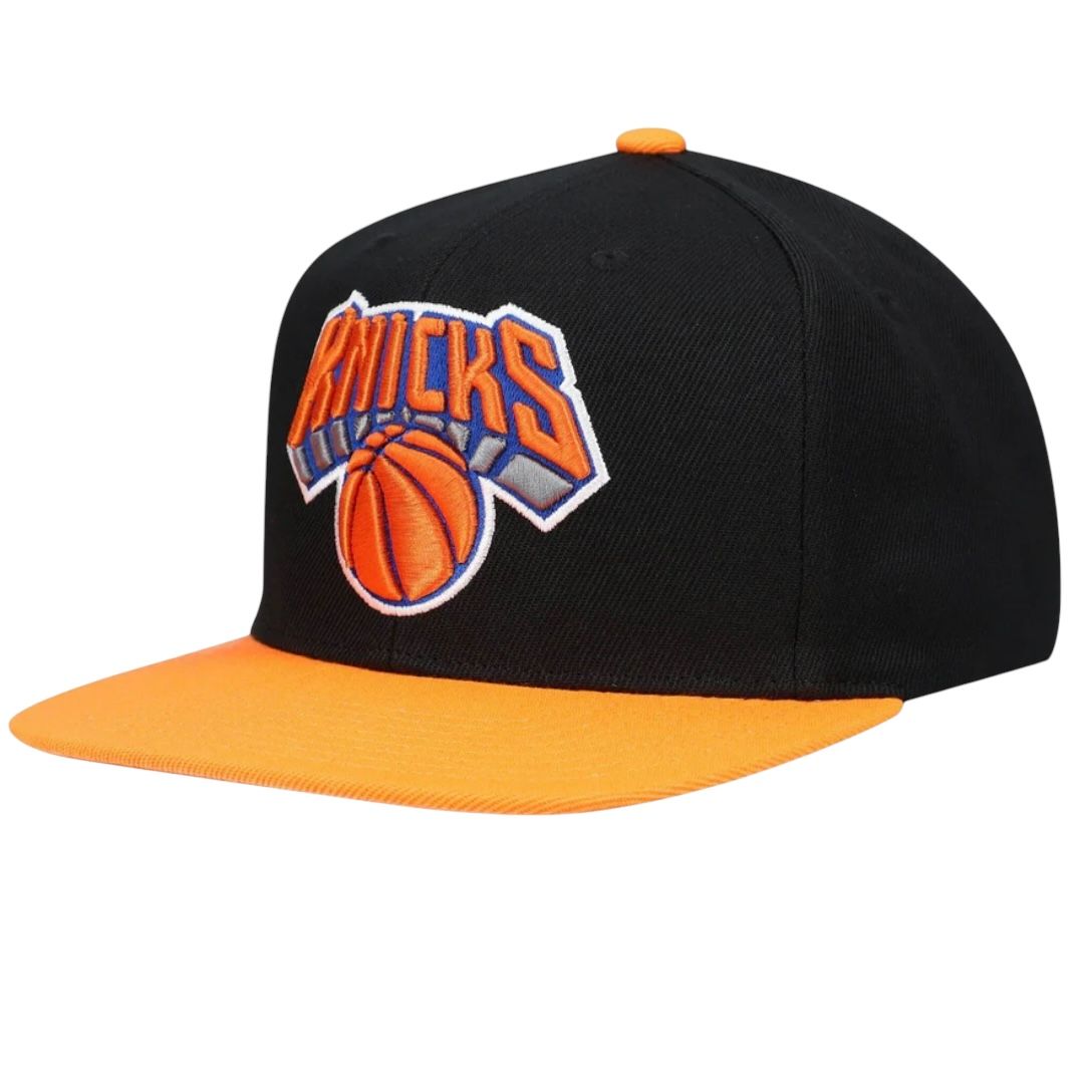 New York Knicks Men’s Mitchell & Ness NBA Snapback Hat