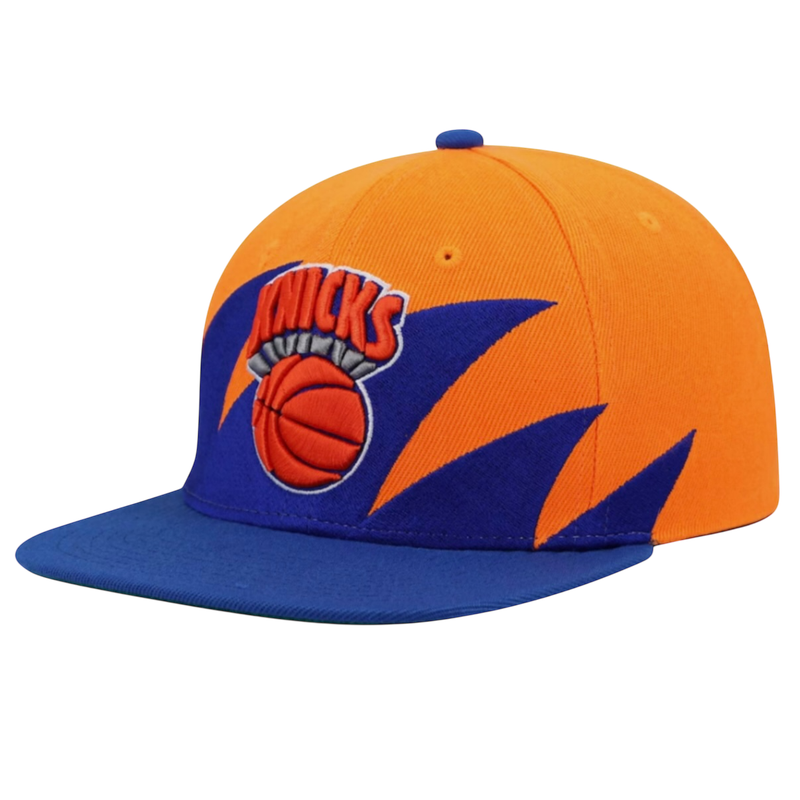 New York Knicks Men’s Mitchell & Ness NBA Sharktooth Snapback Hat