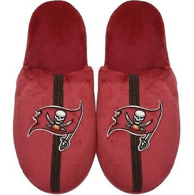 Tampa Bay Buccaneers Men's Forever Slippers Tampa Bay Buccaneers Men's Forever Slippers