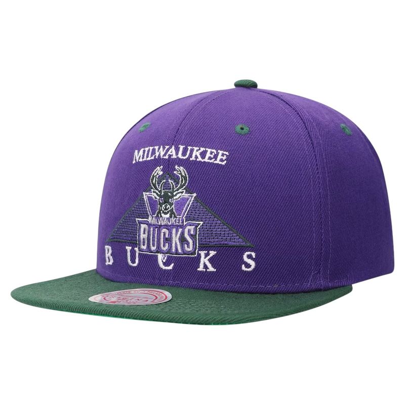 Milwaukee Bucks Men’s Mitchell & Ness NBA Monument Snapback Hat Milwaukee Bucks Men’s Mitchell & Ness NBA Monument Snapback Hat