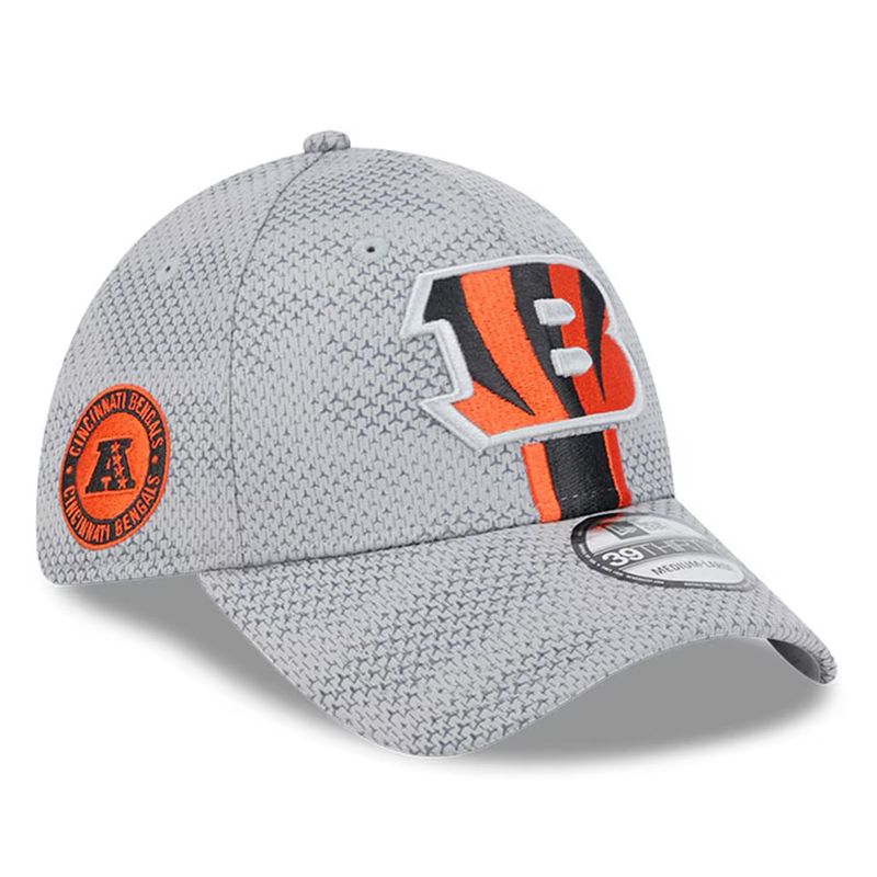 Cincinnati Bengals Men's New Era Gray Sideline 39THIRTY Flex Hat