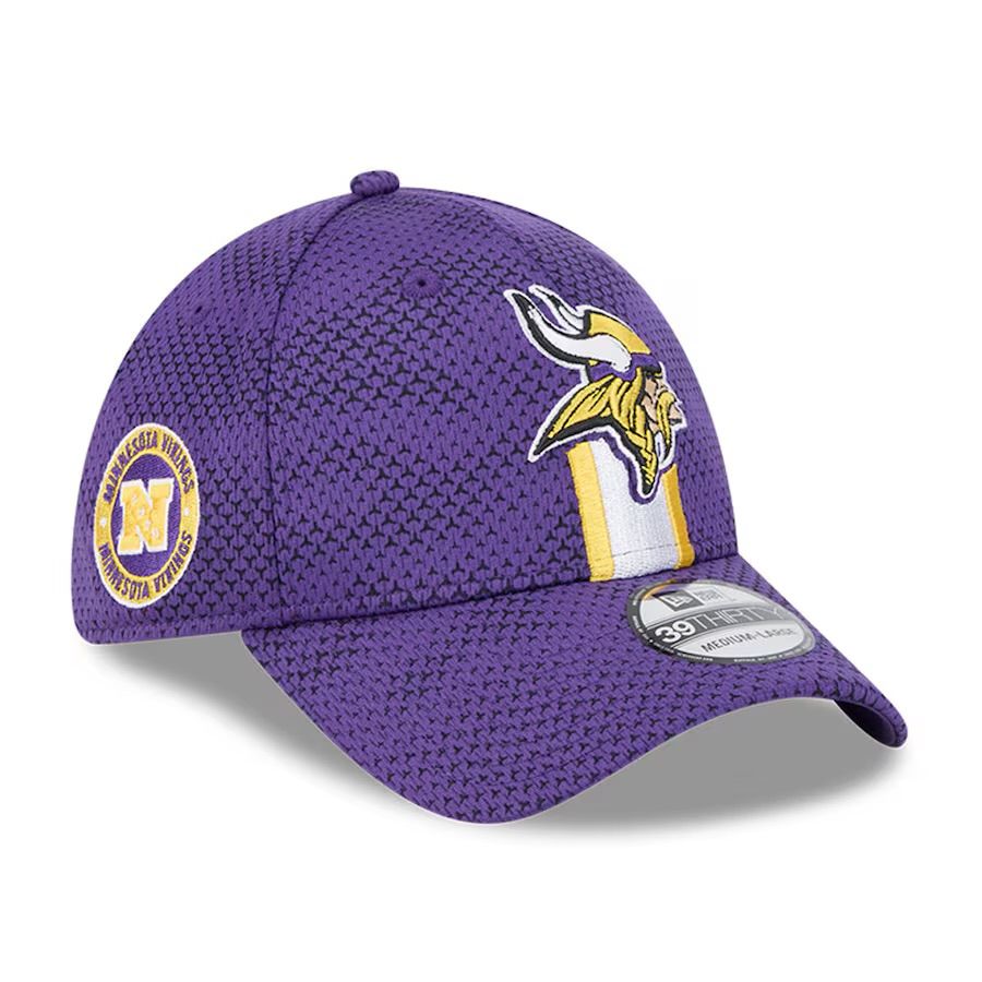 Minnesota Vikings Men's Purple New Era Sideline 39THIRTY Flex Hat