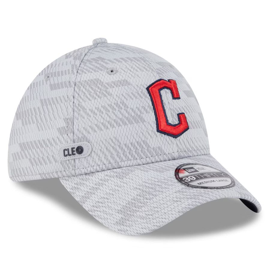Cleveland Guardians Men's Gray New Era MLB Clubhouse 39THIRTY Flex Hat