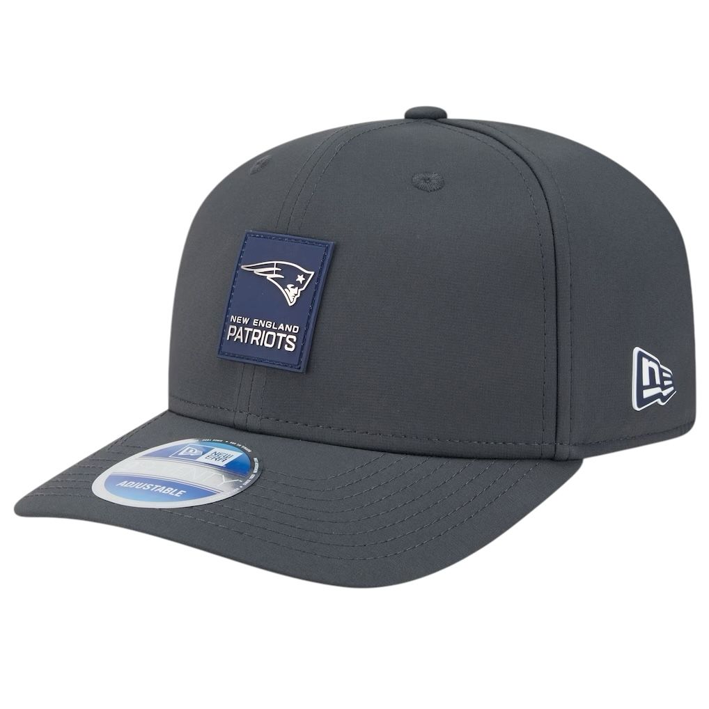 New England Patriots Men's Charcoal New Era Sideline Cold Weather 9SEVENTY Adjustable Hat
