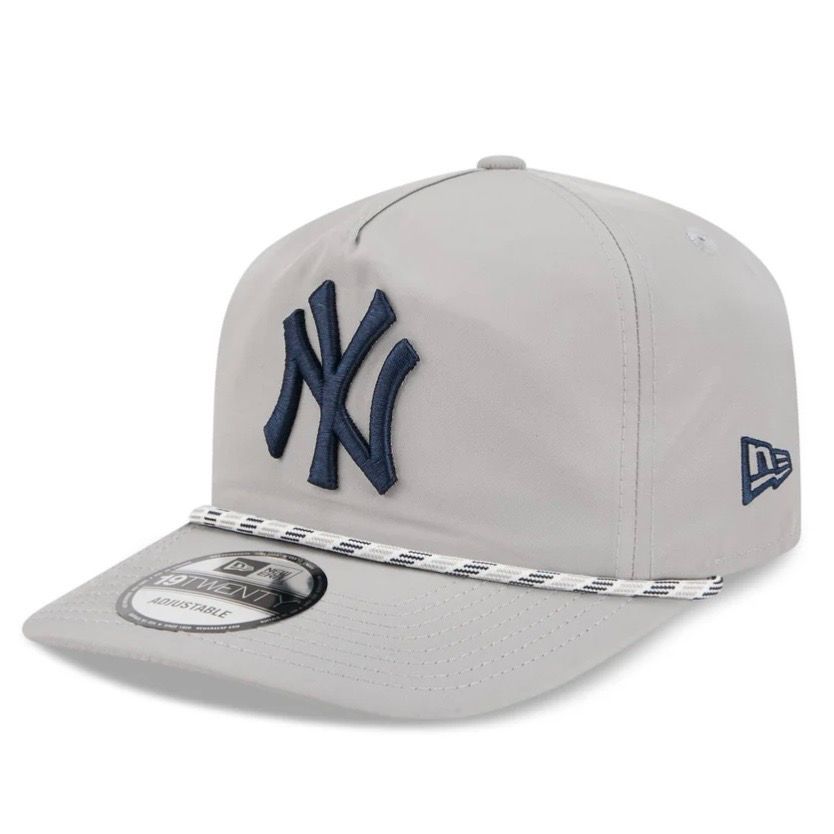 New York Yankees Men's Gray New Era MLB Featherweight 19Twenty Adjustable Hat