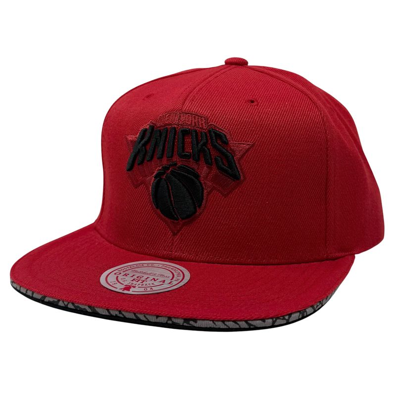 New York Knicks Men’s Red Three Collection Mitchell & Ness NBA Snapback Hat