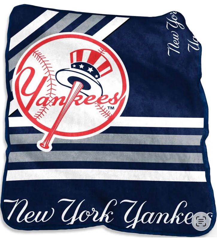 New York Yankees 50 New York Yankees 50" x 60" Plush Raschel Throw Blanket