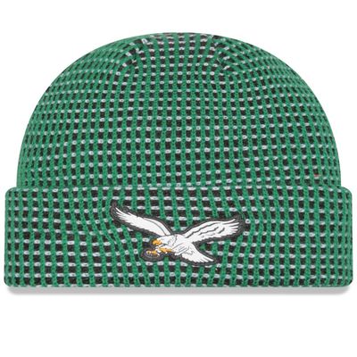 Philadelphia Eagles Men's Kelly Green 2026 New Era Sideline Cuffed Knit Hat Philadelphia Eagles Men's Kelly Green 2026 New Era Sideline Cuffed Knit Hat