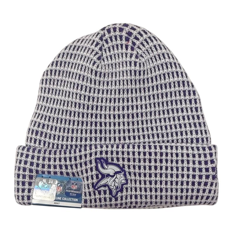 Minnesota Vikings Men's White 2026 New Era Sideline Cuffed Knit Hat Minnesota Vikings Men's White 2026 New Era Sideline Cuffed Knit Hat
