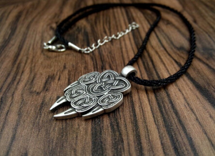 Necklace Norse Wolf Paw