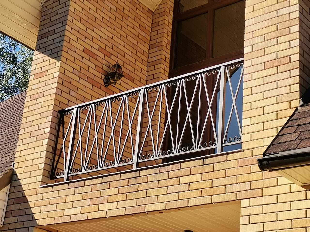 Готовые ограждения для балкона из металла