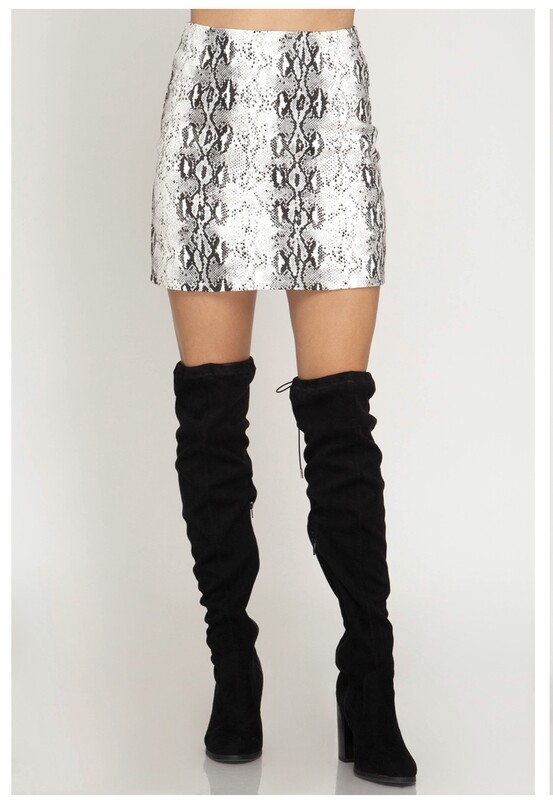 Skirt-Snakeskin skirt in grey and white