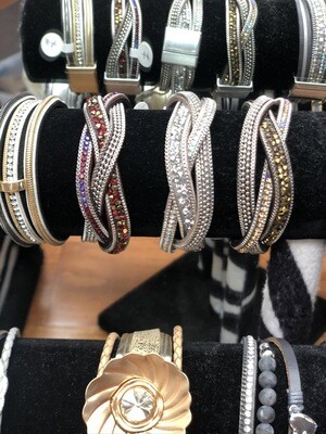 Bracelet-Braided Leather With Magnetic Clasp In Red, Silver And Gold