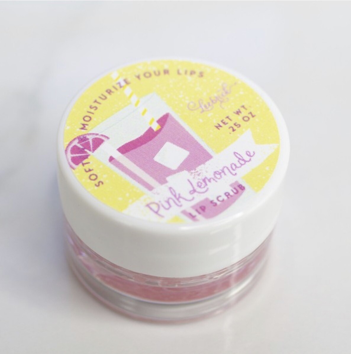 Sugar Scrub For Your Lips To Help With Fine Lines