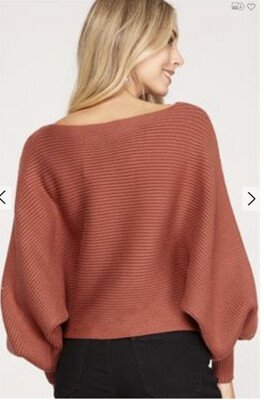 SWEATER-BLACK &amp; RUST LONG DOLMAN SLEEVE BOAT NECK RIB KNIT SWEATER TOP
50%VISCOSE 25%POLYESTER 25%NYLON SWEATER TOP