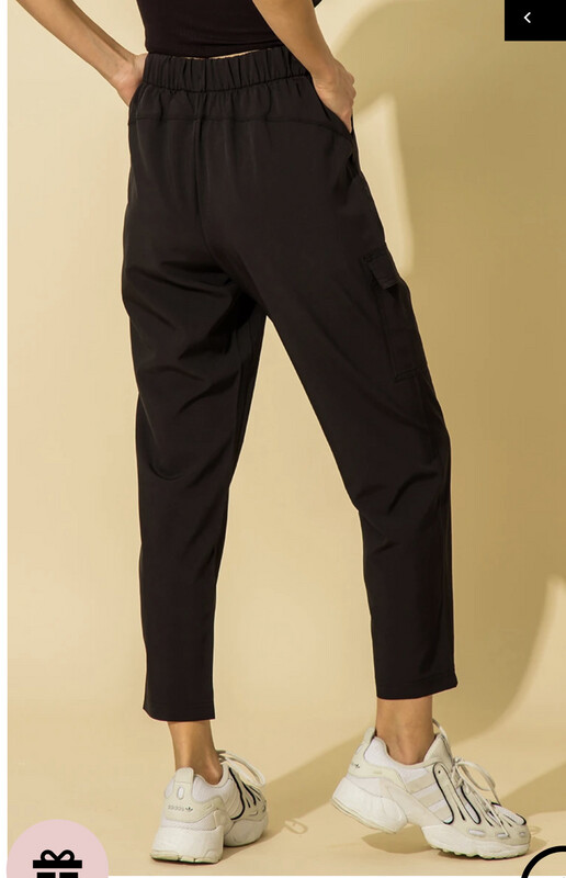 Pants-BLACK HIGH WAIST BAGGY CARGO PANTS
 -4 WAY STRETCH
-LIGHTWEIGHT
-COMFORTABLE FIT
-86% POLYESTER / 14% SPANDEX
