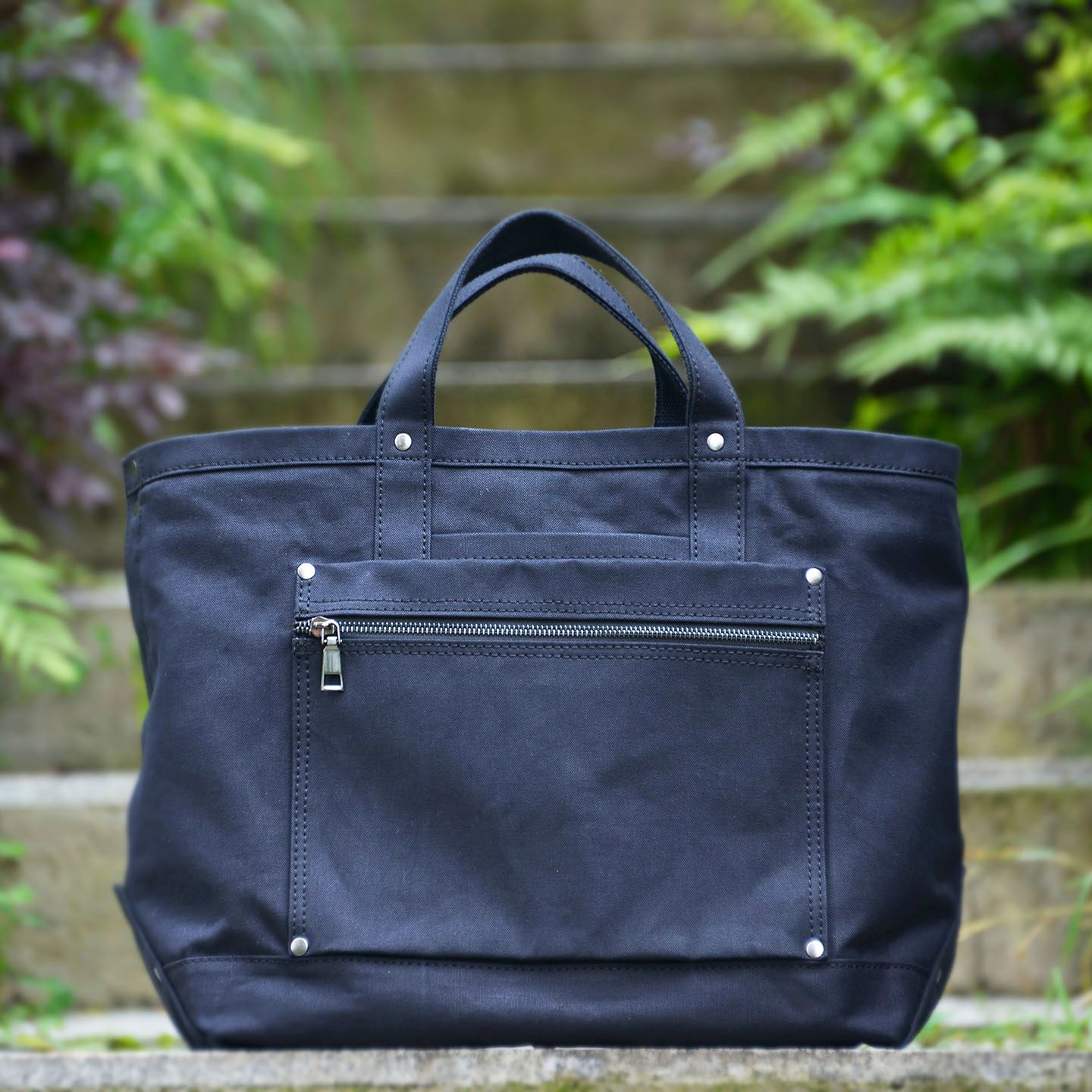 Black heavy-duty single shoulder large capacity canvas bag