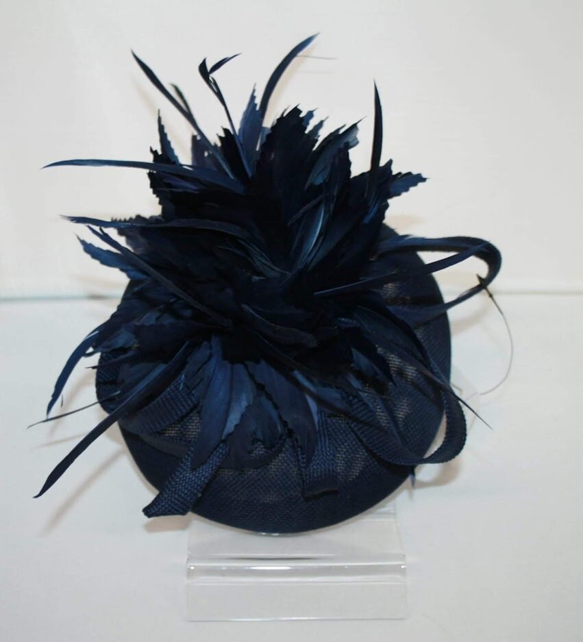 Brielle Round Feather Fascinator