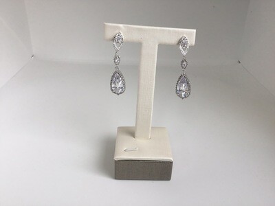 Alma Earring