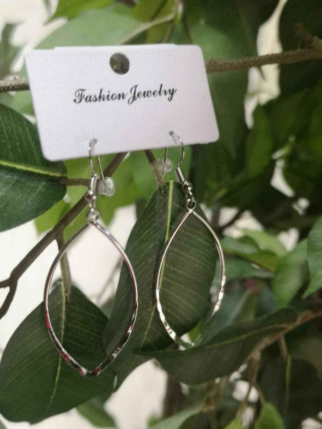 Vickie Leaf Earring, COLOUR: SILVER