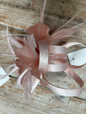 Camile Nude Small Fascinator