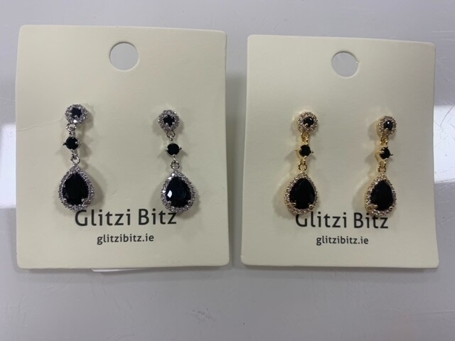 Medium Drop Black Earrings