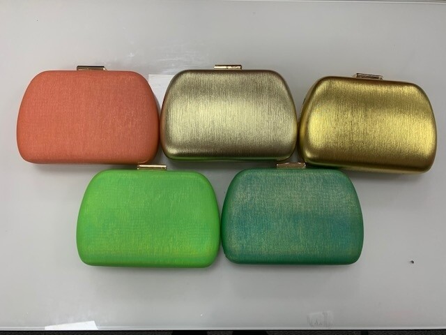 Bella Clutch Gold