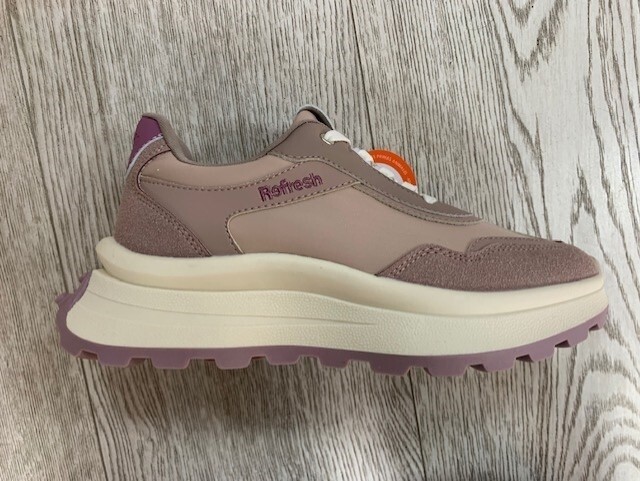 Refresh Mauve Trainer
