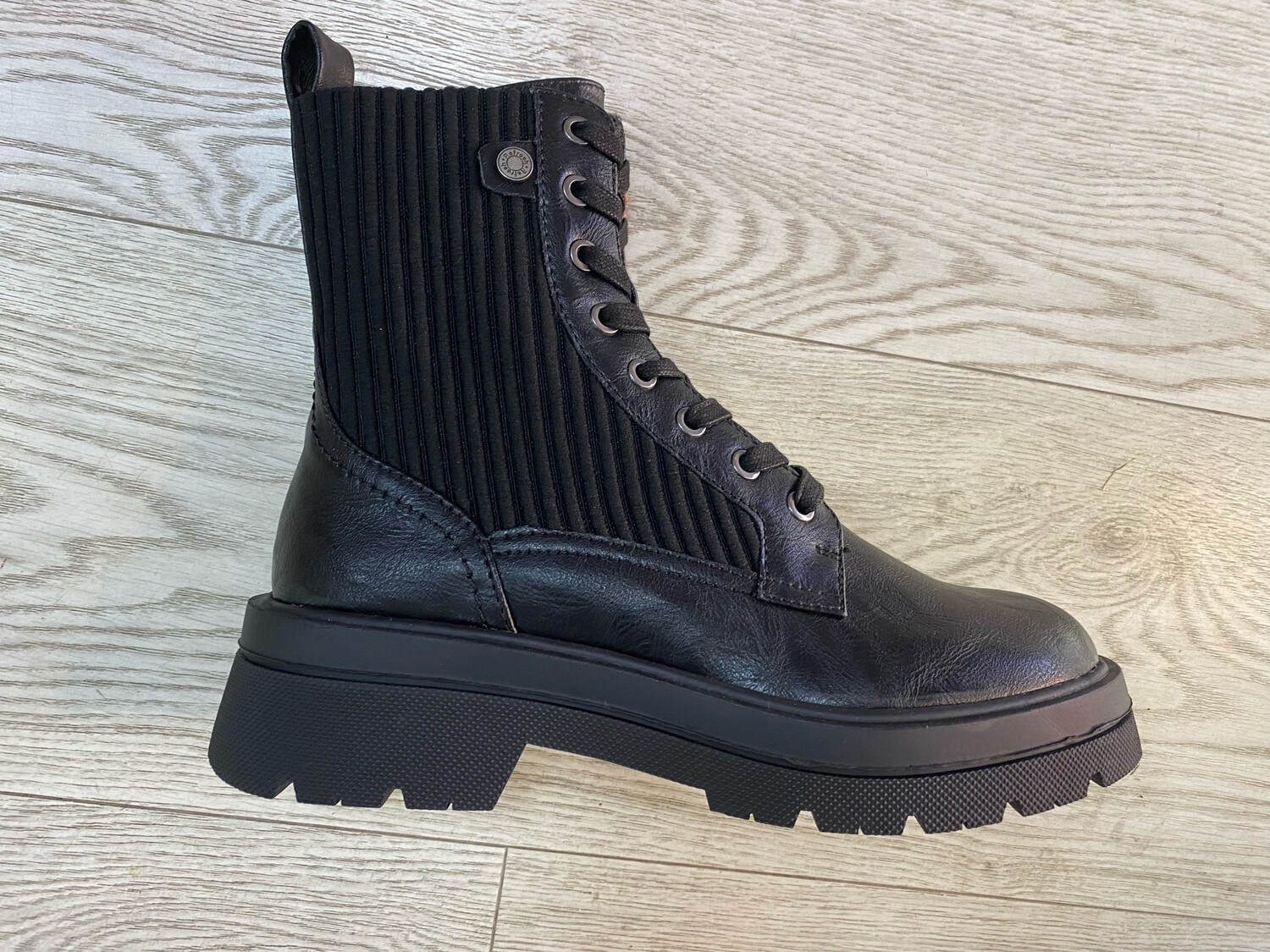Refresh Black Knit Detail Boot