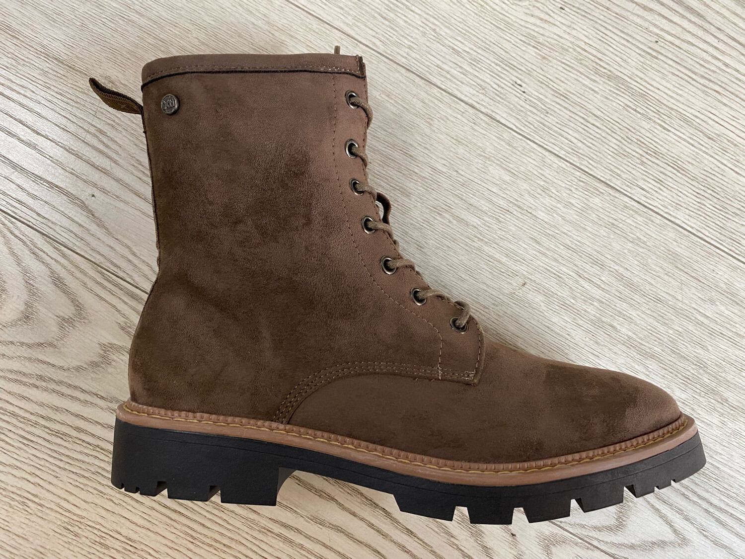 XTI Mushroom Suede Chunky Lace Up Boot
